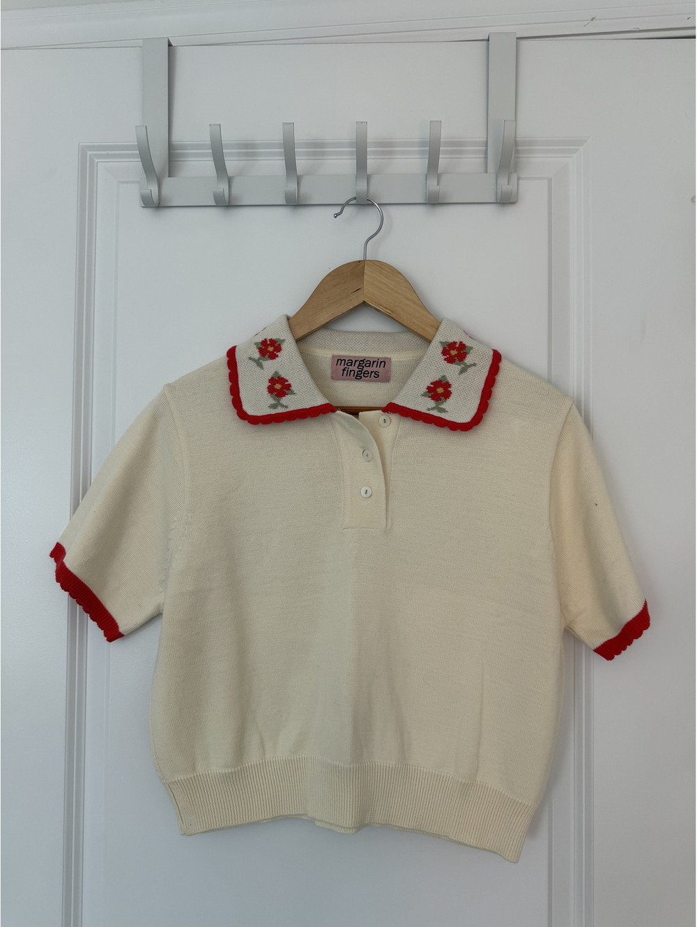 Mandarin Fingers Vintage Style Cream Knit Top